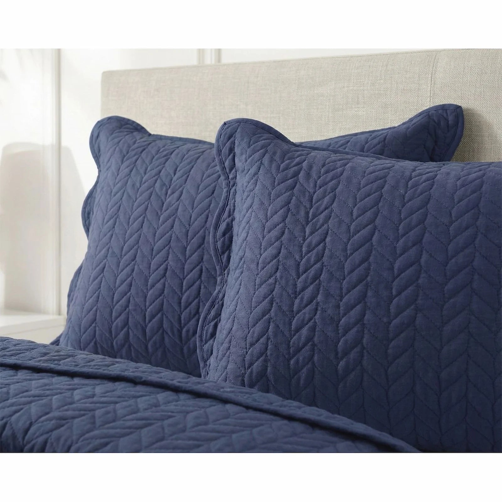 LuxeCotton Midnight Navy Bedspread with Pillow Covers
