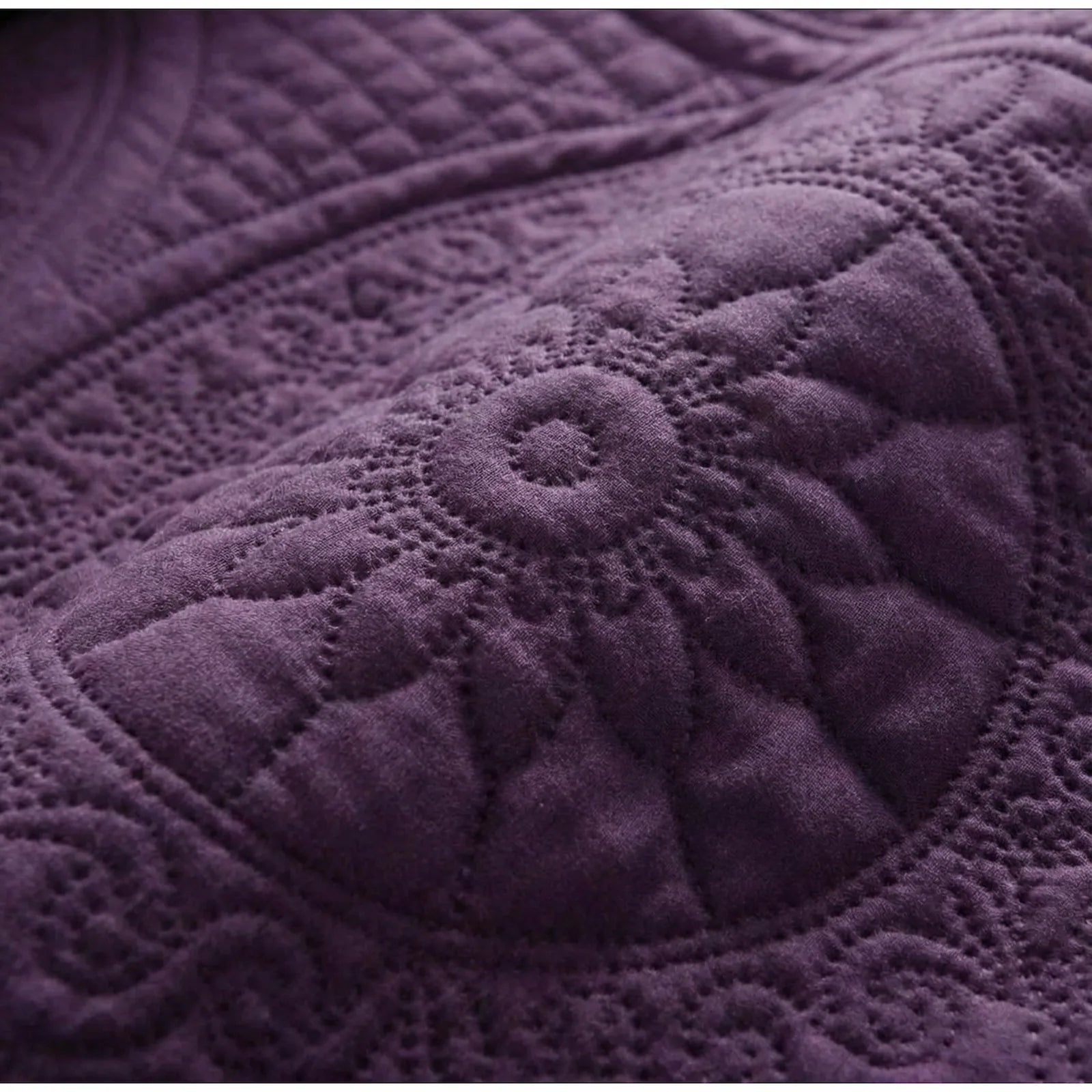 LuxeCotton Royal Plum Bedspread with Pillow Covers
